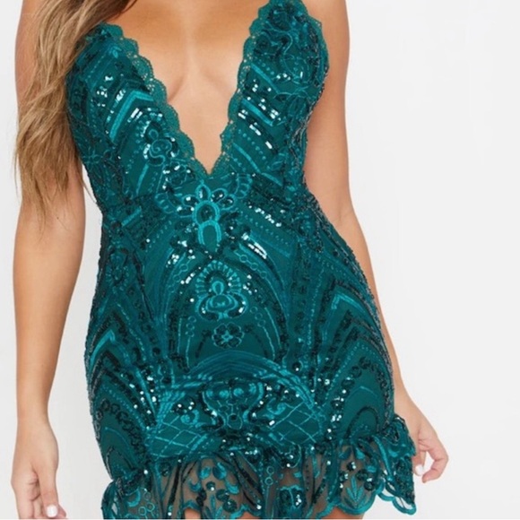 Pretty little thing turquoise sequin dress - Picture 1 of 6